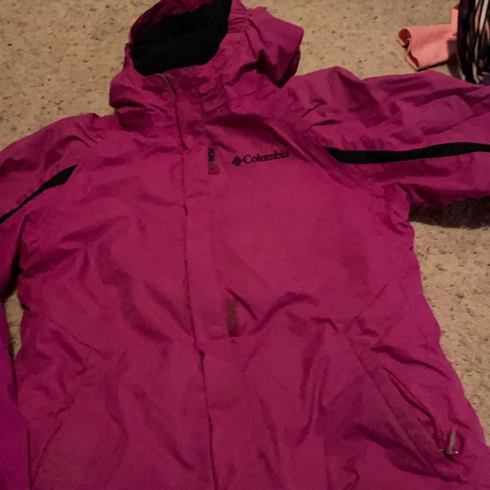 Girls Columbia snow coat and snow pants.